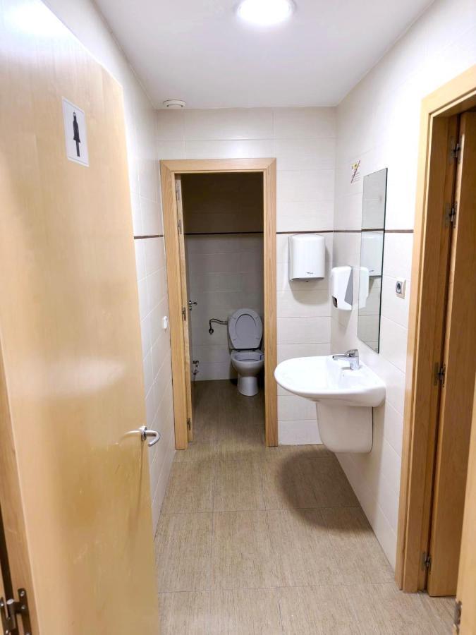 Hostel Acacias Madrid Kültér fotó